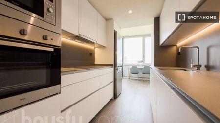3 room luxury Flat for rent in Barcelona, Catalonia - Photo 3
