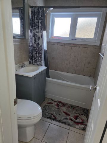 For Lease - 163 Painted Post Drive, Toronto, Ontario - Photo 3