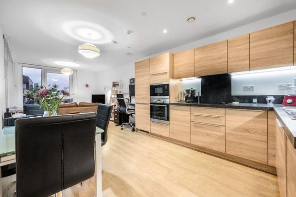 2 bedroom flat to rent - Photo 1