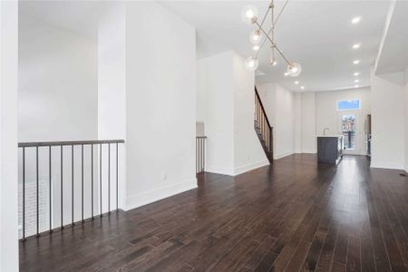 For Lease - 9144 Bathurst Street, Vaughan, Ontario - Photo 2