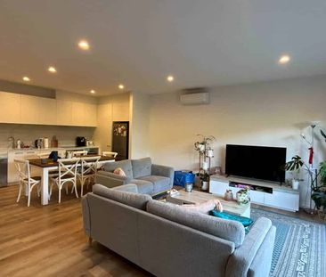 4 bedroom home in Mt Wellington - Photo 1