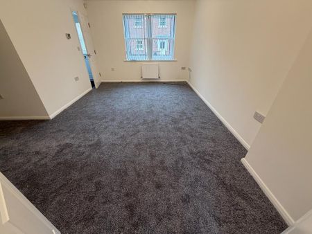 3 bedroom semi-detached house to rent - Photo 3