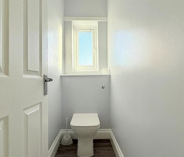 3 bedroom maisonette to rent - Photo 3