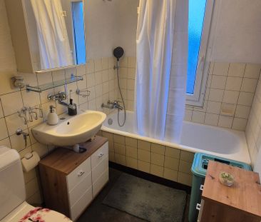 Helle 4.5-Zimmer-Erdgeschosswohnung mit Balkon in Dottikon - Photo 3