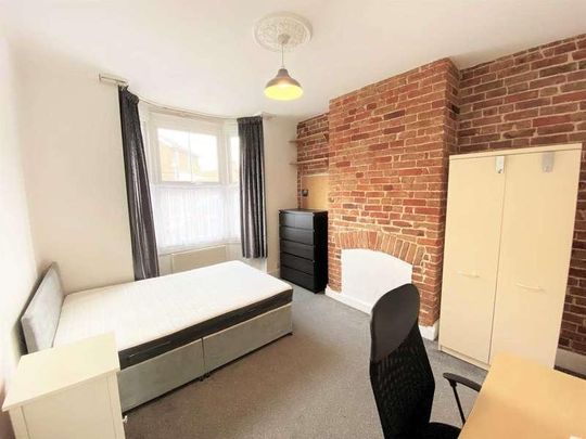 Beaconsfield Road, Canterbury, CT2 - Photo 1