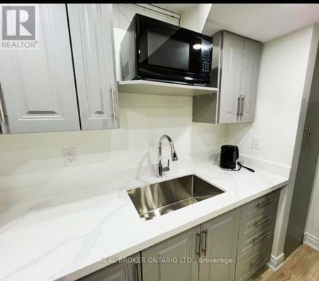 For Lease - 70 Campwood Crescent, Brampton, Ontario - Photo 5