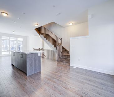 For Lease - 35 Ingersoll Lane, Richmond Hill, Ontario - Photo 2