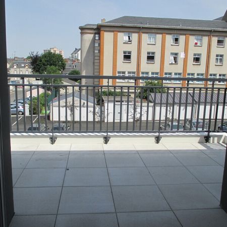 Location Appartement 2 pièces 46m² ORLEANS 45000 - Photo 4
