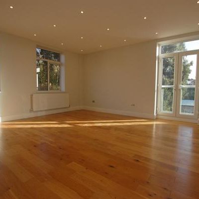 Flat 42 Eastgate House, 122 Thorpe Road, NR1 1FE - Photo 1