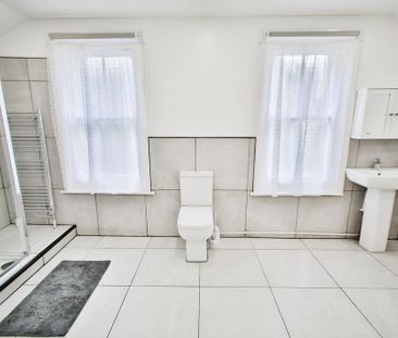 1 bedroom house of multiple occupation to rent - Photo 6