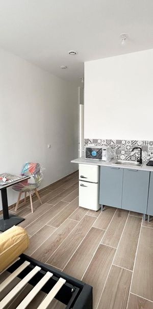 Location Appartement 1 pièce 16m² FAMARS 59300 - Photo 1