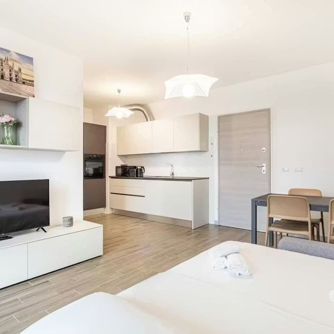 Via Gottlieb Wilhelm Daimler, Milan, Lombardy 20151 - Photo 1