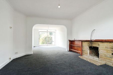 3 bedroom detached house to rent - Photo 2