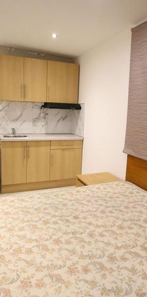 Studio to rent - Photo 1