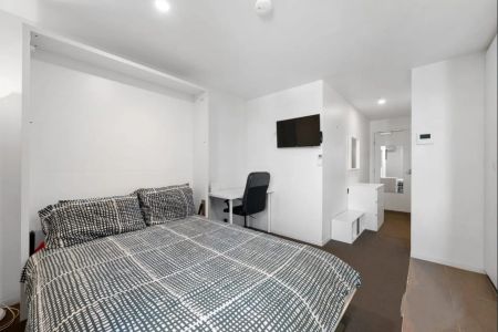 Modern Fully-Furnished Studio Apartment in the Heart of Melbourne! - Photo 2