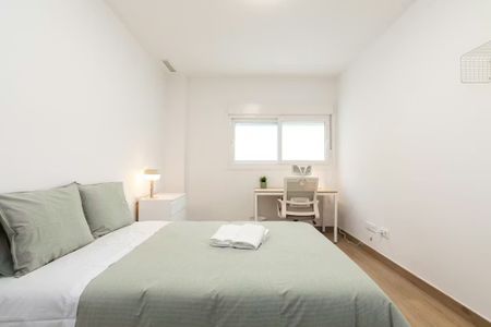 Carrer Isabel la Catòlica, Burjassot, Valencian Community 46100 - Photo 3