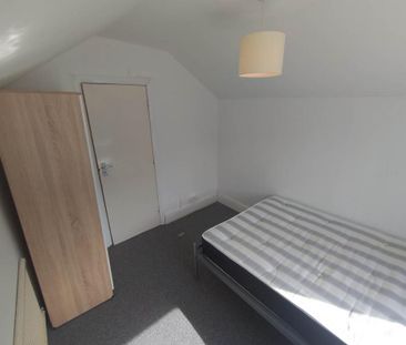 4 bedroom house to rent - Photo 1