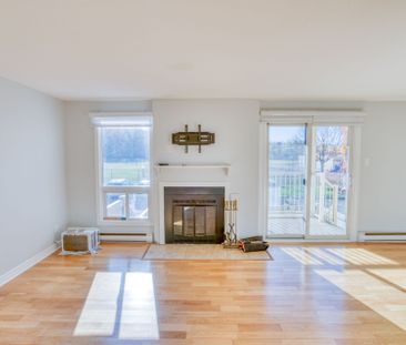 For Lease - 16 Sweetbriar Circle Unit# Unit 1, Barrhaven, Ontario - Photo 3