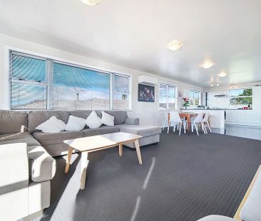 Furnished- 3BR/ Pakuranga Heights-Inc. White Ware - Photo 6