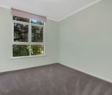 10/137 Clarke Street, Northcote VIC 3070 - Photo 3