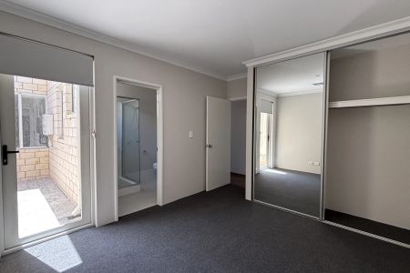 Coastal living at its finest! - Dual Key Living - Photo 2