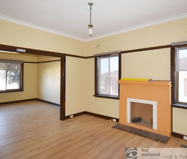 1 / 7 Gray Street, Springvale - Photo 4