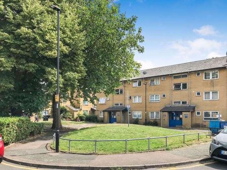 Strand Place, Strand Place, London, Greater London, N18 - Photo 4
