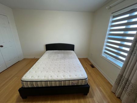 For Lease - 667 Peter Rupert Avenue, Vaughan, Ontario - Photo 2