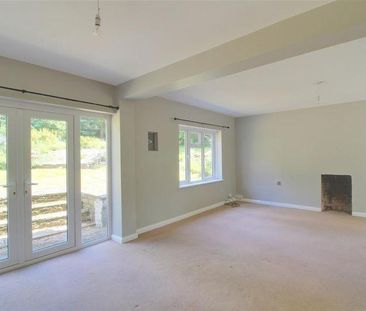 5 bedroom detached house to rent - Photo 1