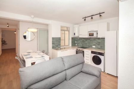 Carrer Olimpia Arozena Torres, Valencia, Valencian Community 46018 - Photo 4