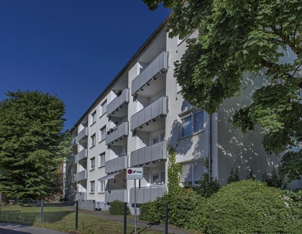 Gemütliche 3-Zimmerwohnung mit Laminatboden in Duisburg - Photo 1