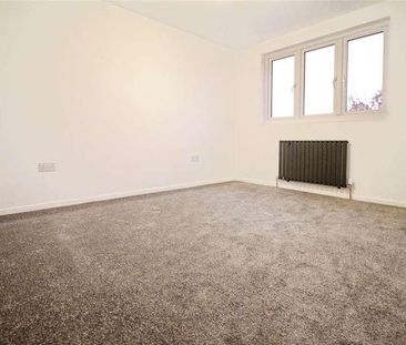 Parklands, Rochford, SS4 - Photo 4