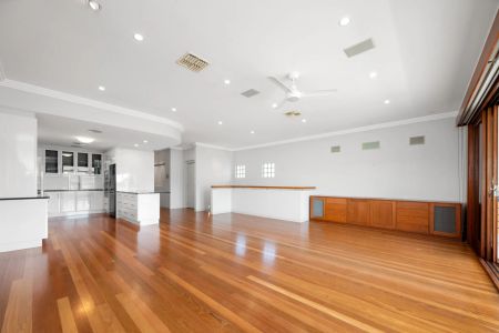 Luxury Family Home with City Views, Internal Lift & Multiple Living Areas - Photo 2