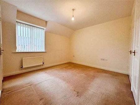 Redhouse Way, Redhouse, Swindon, SN25 - Photo 3