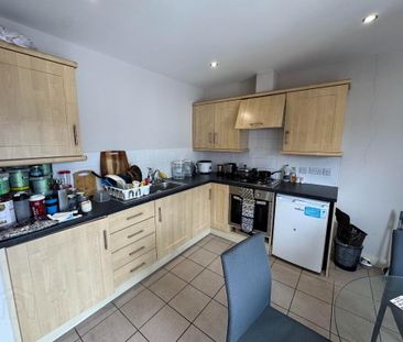 910 College Court Central, 56 King Street, Belfast, BT1 6BZ - Photo 5
