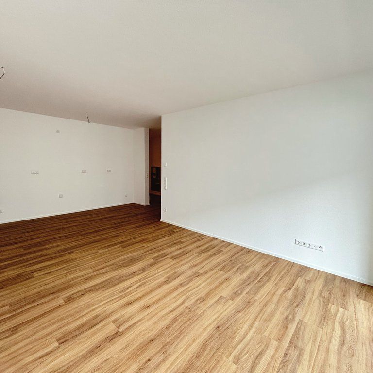 Urbaner Wohnkomfort – 3-Zimmer-Neubauwohnung mit Loggia - Photo 1