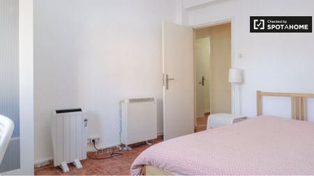 madrid, Community of Madrid 28032 - Photo 5