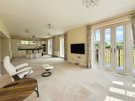 Gresham Park Road, Old Woking, Woking, Surrey, GU22 9DS - Photo 1