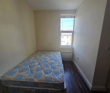 Studio Flat, Clarence Road, CR0 - Photo 3