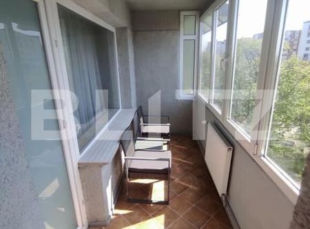 Apartament 3 camere, 65 mp decomandat, zona 1 Mai - Photo 4