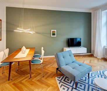 Stunning historic apartment in central location - Photo 3