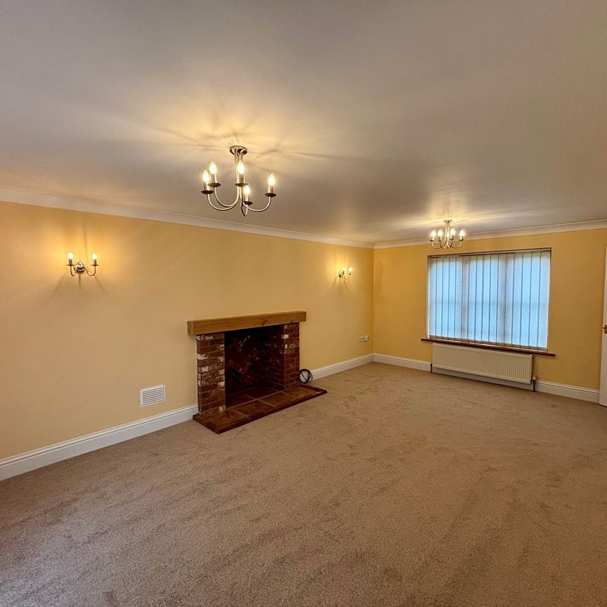 Webbs Way, Thetford, Hockwold - Photo 1