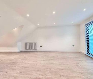 Hervey Close, London, N3 - Photo 1