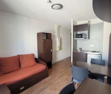 Location Appartement 1 pièce 17m² - Photo 2