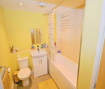 2 bedroom flat to rent - Photo 6