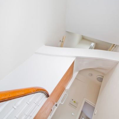 3 Bedroom Flat, Springfield Road, Brighton - Photo 1