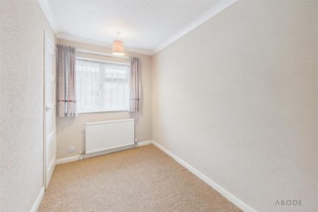 3 bedroom semi-detached house to rent - Photo 5