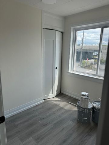 For Lease - 874 Clyde Avenue Unit# 1, McKellar Heights - Glabar Park and Area, Ontario - Photo 2