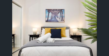 Beautiful 5 Bedroom Family Pool Home|6km to CBD - Photo 5