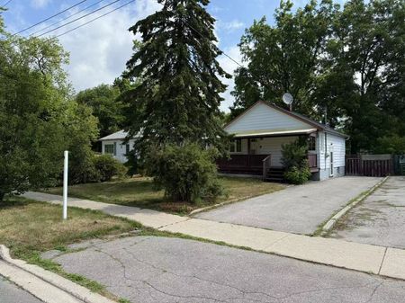 For Lease - 7 Weir Crescent, Toronto, Ontario - Photo 5